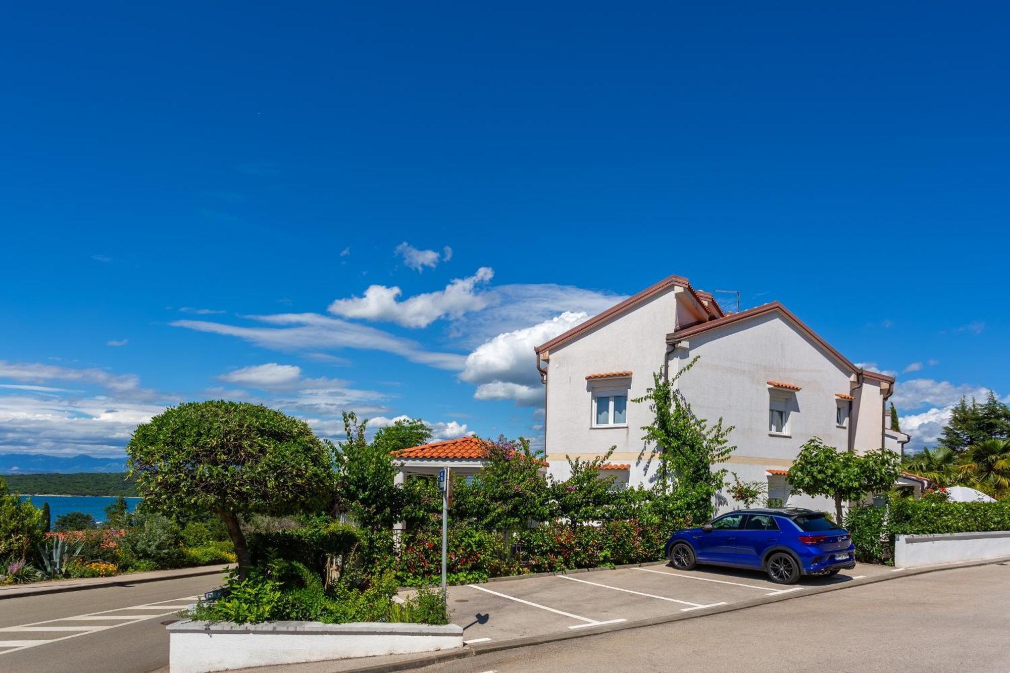 Apartments By The Sea Njivice, Krk - 5296 Exterior foto